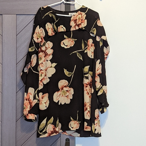 Floral Dress - Picture 2 of 2